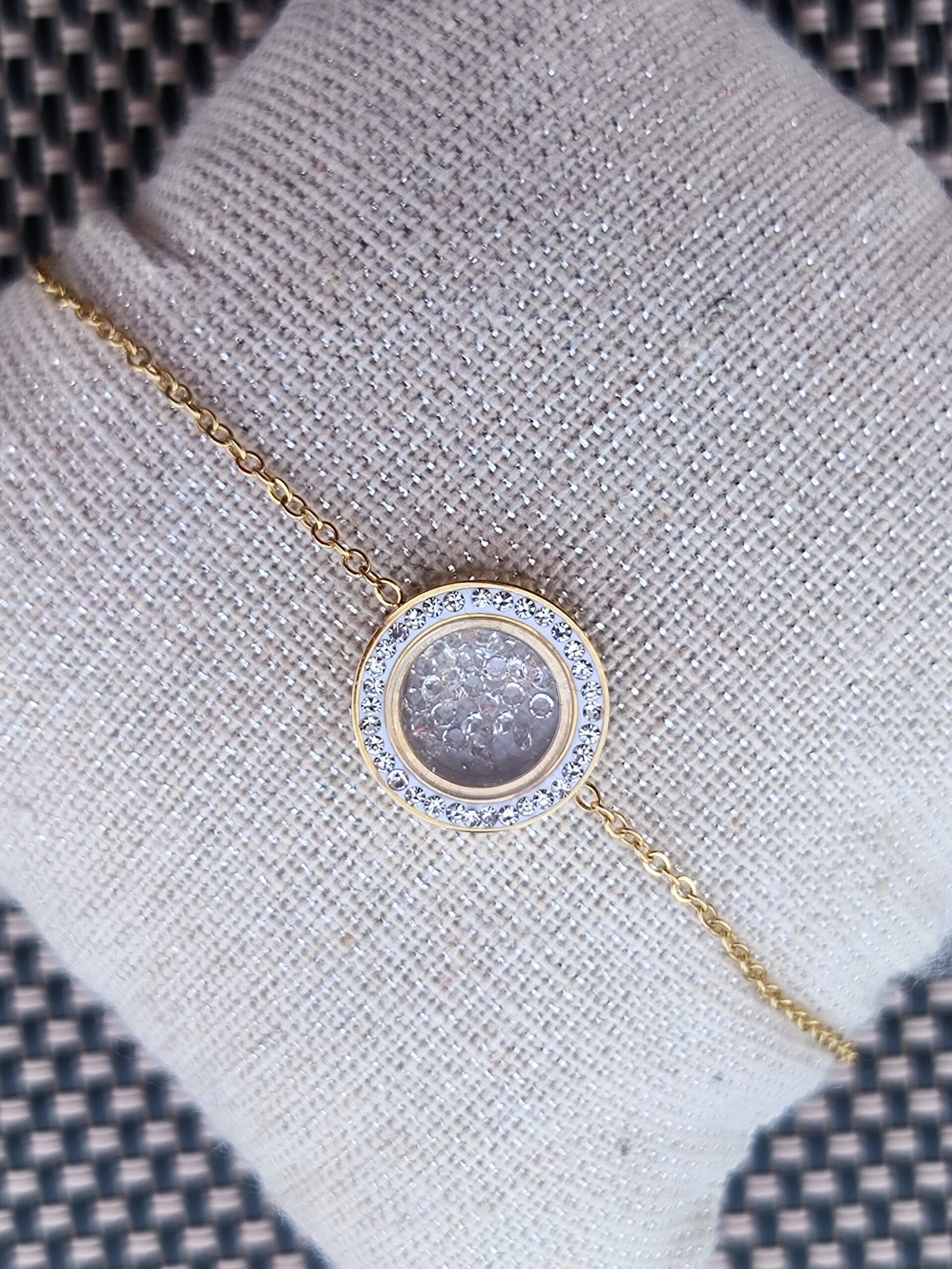 Bracelet cercle inséré de diam's Bracelet cercle inséré de diam's