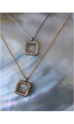 Collier "Cube de diamant"