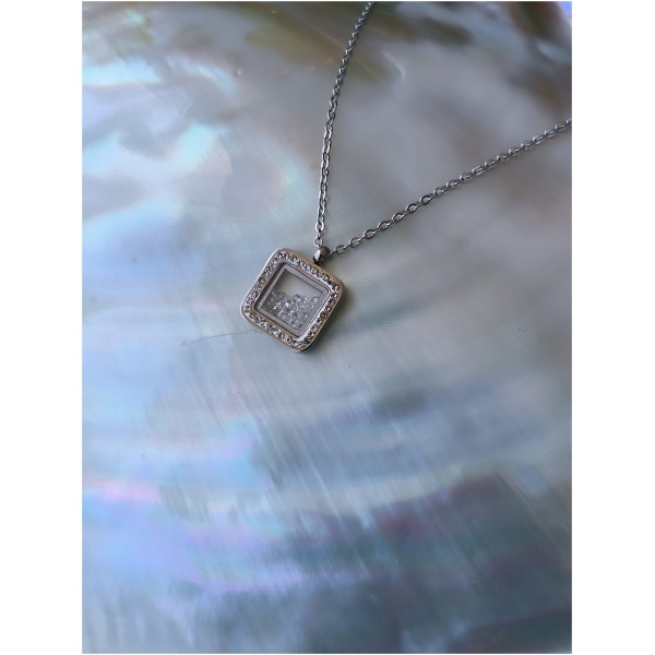 Collier "Cube de diamant"