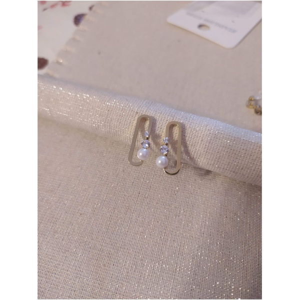 Boucle d'oreille cylindre perle