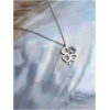 Collier trefle une petale diam's