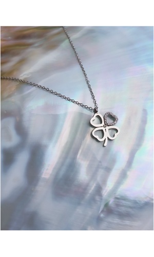 Collier trefle une petale diam's