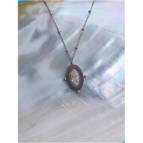 Collier médaille
