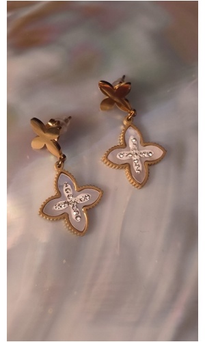 Boucle d'oreille trèfle nacré