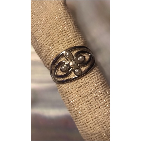 Bague losange perlé