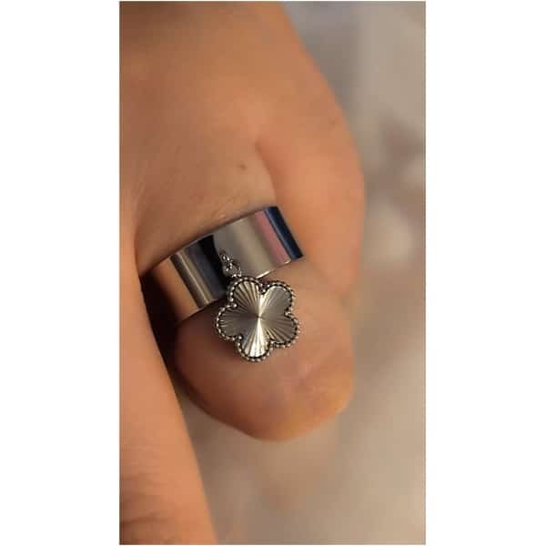 Bague breloque fleur