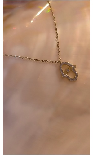 Collier main oeil