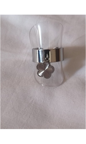 Bague breloque fleur