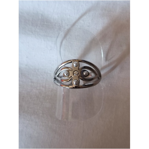 Bague losange perlé