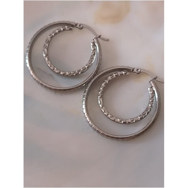 Boucle d'oreille torsadé