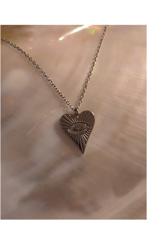 Collier coeur oeil
