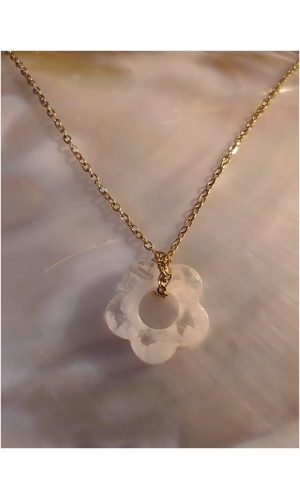 Collier fleur nacré