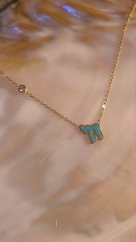 Collier hai
