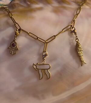 Collier charm Hai poisson main