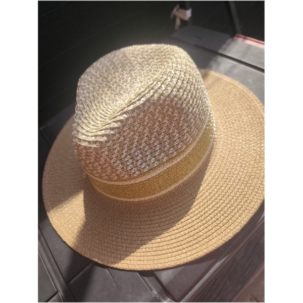 Chapeaux dorée