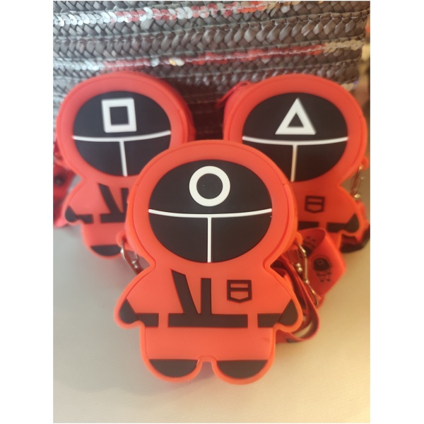 2  sac bandouliere squid game