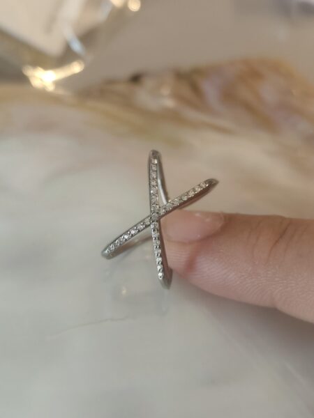 Bague croisée