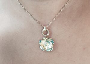 Collier fleur