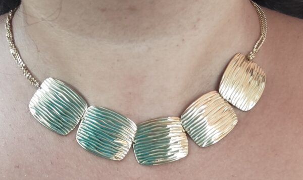 Collier multi carré