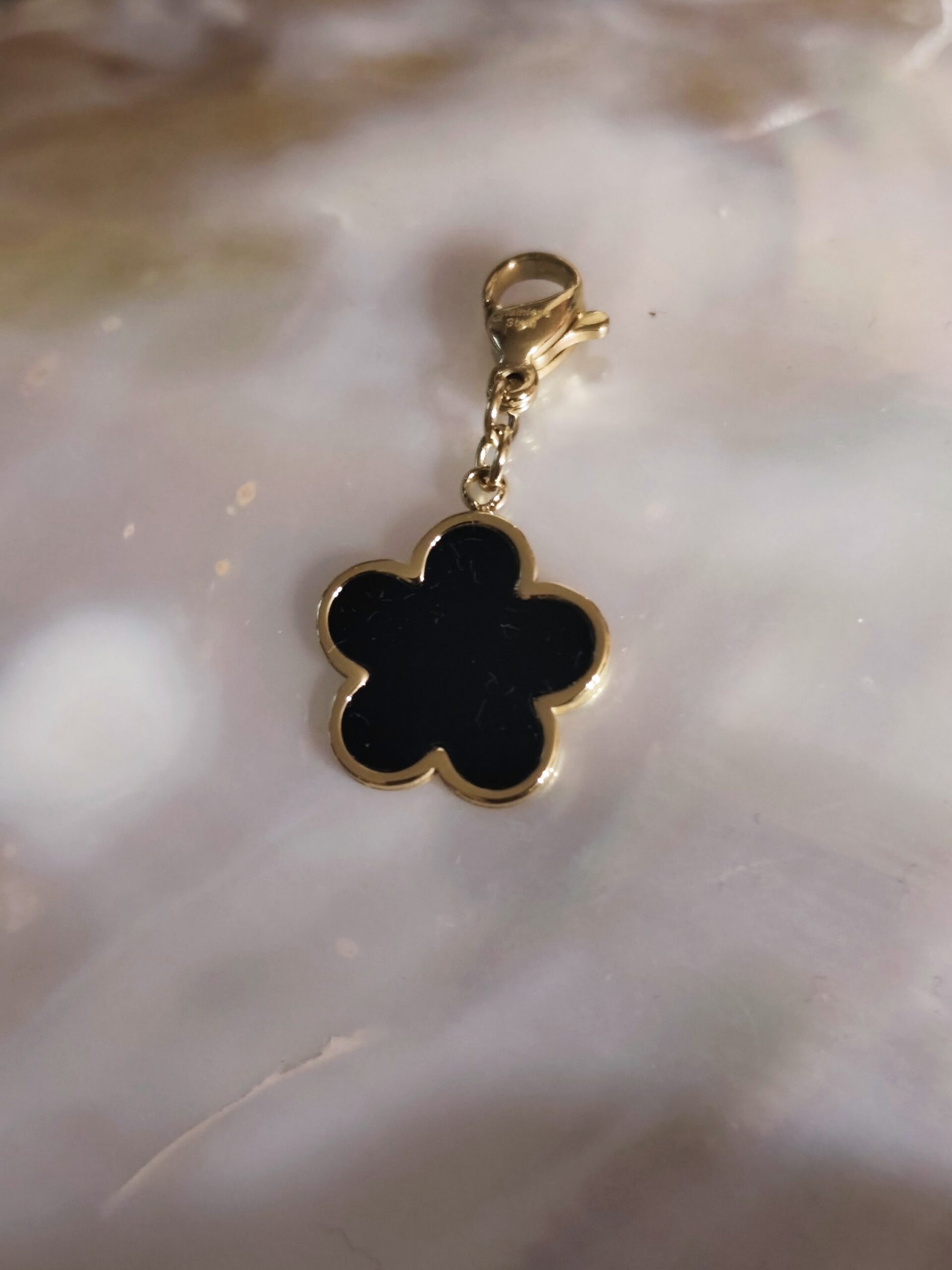 Charm Fleur Charm Fleur