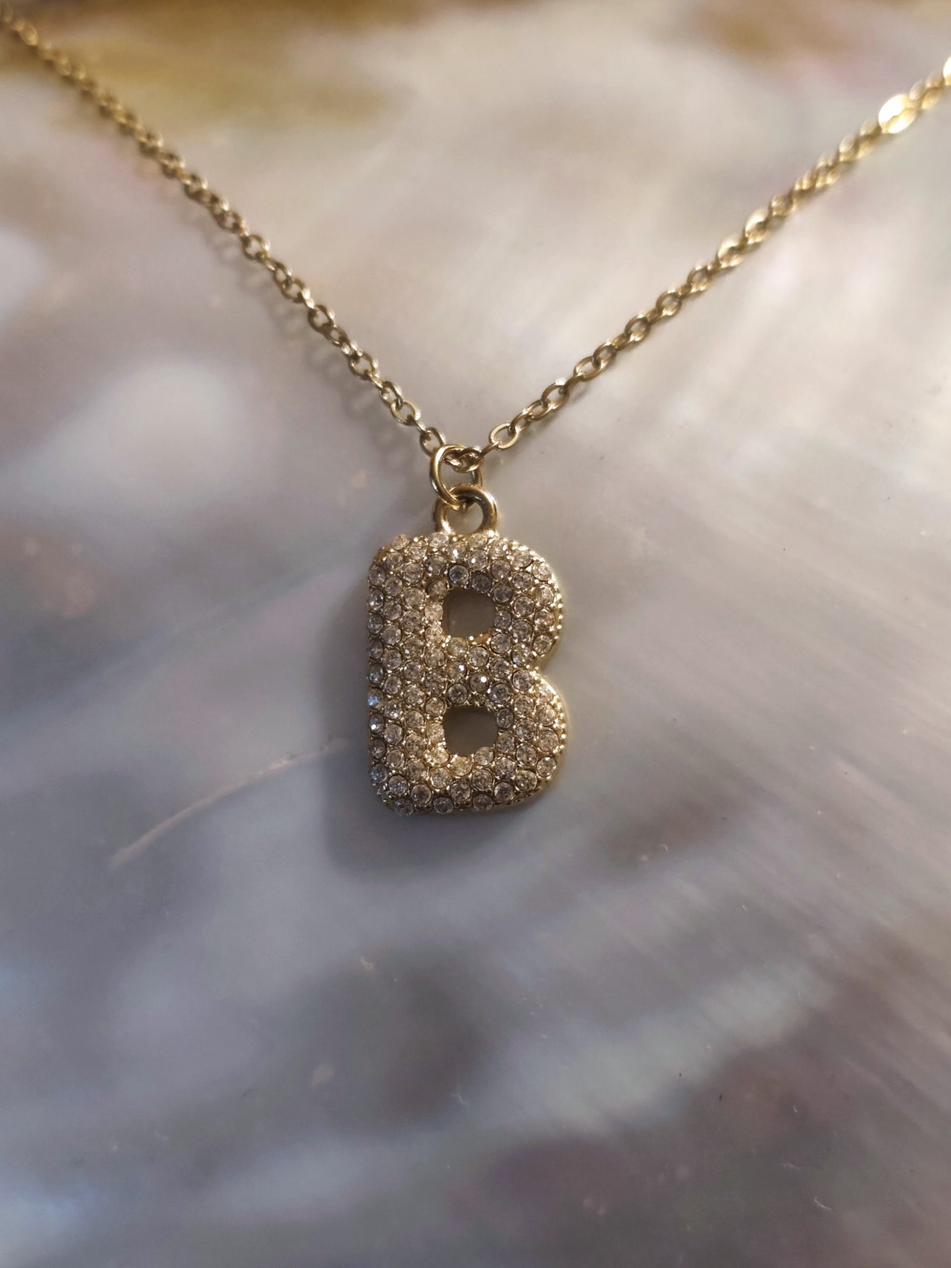 Collier B