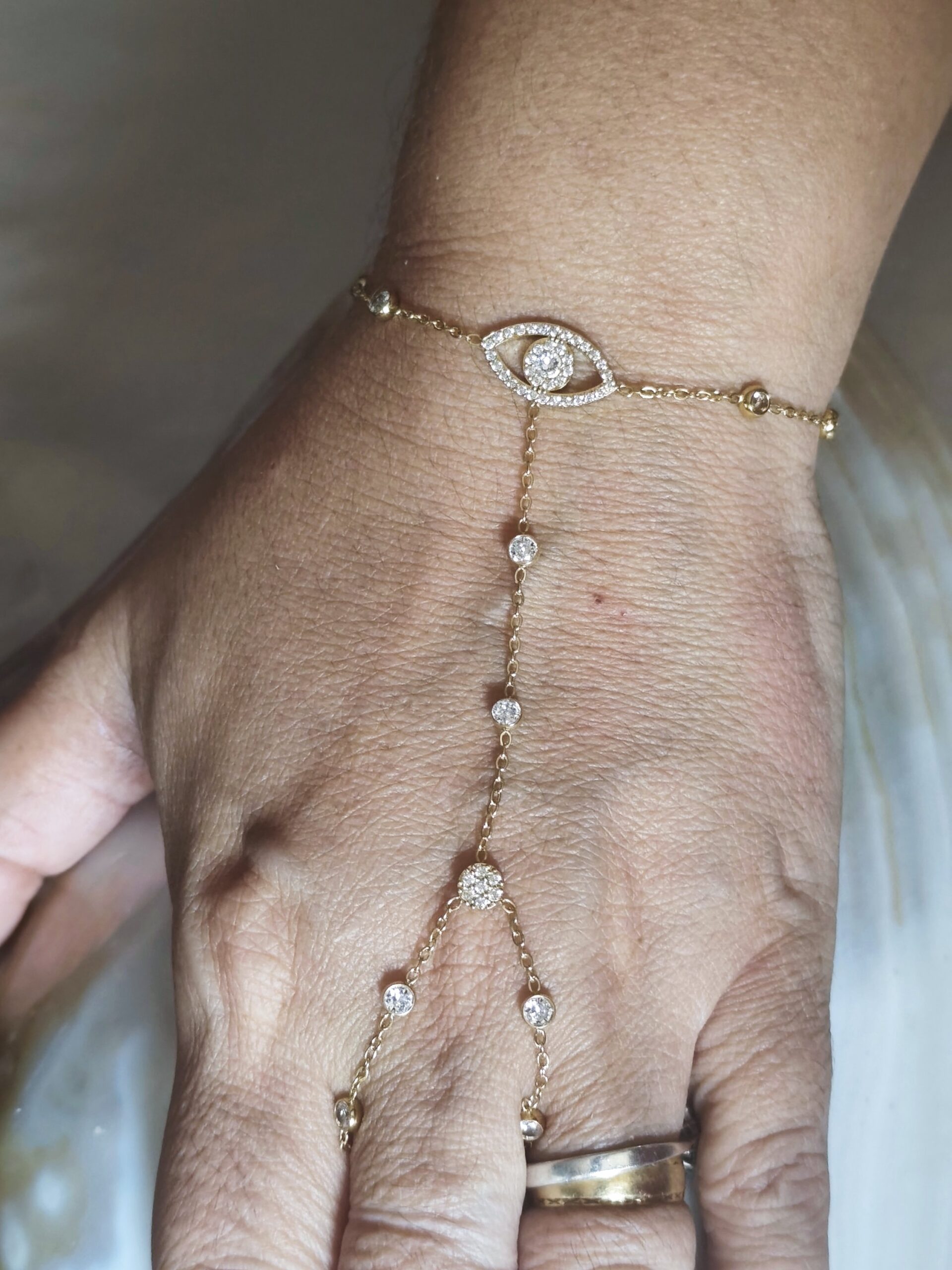 Bracelet chaîne main Oeil