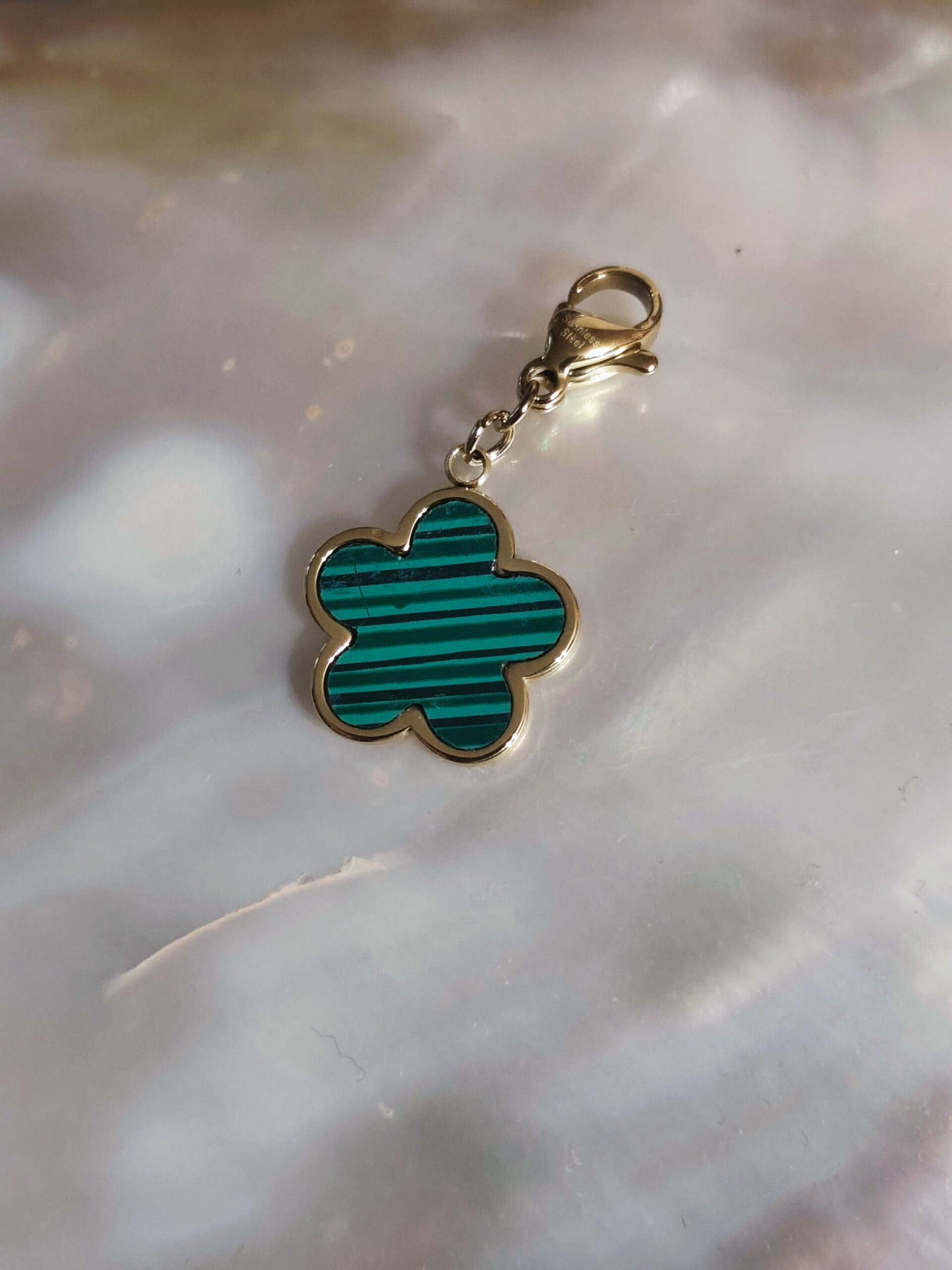 Charm fleur