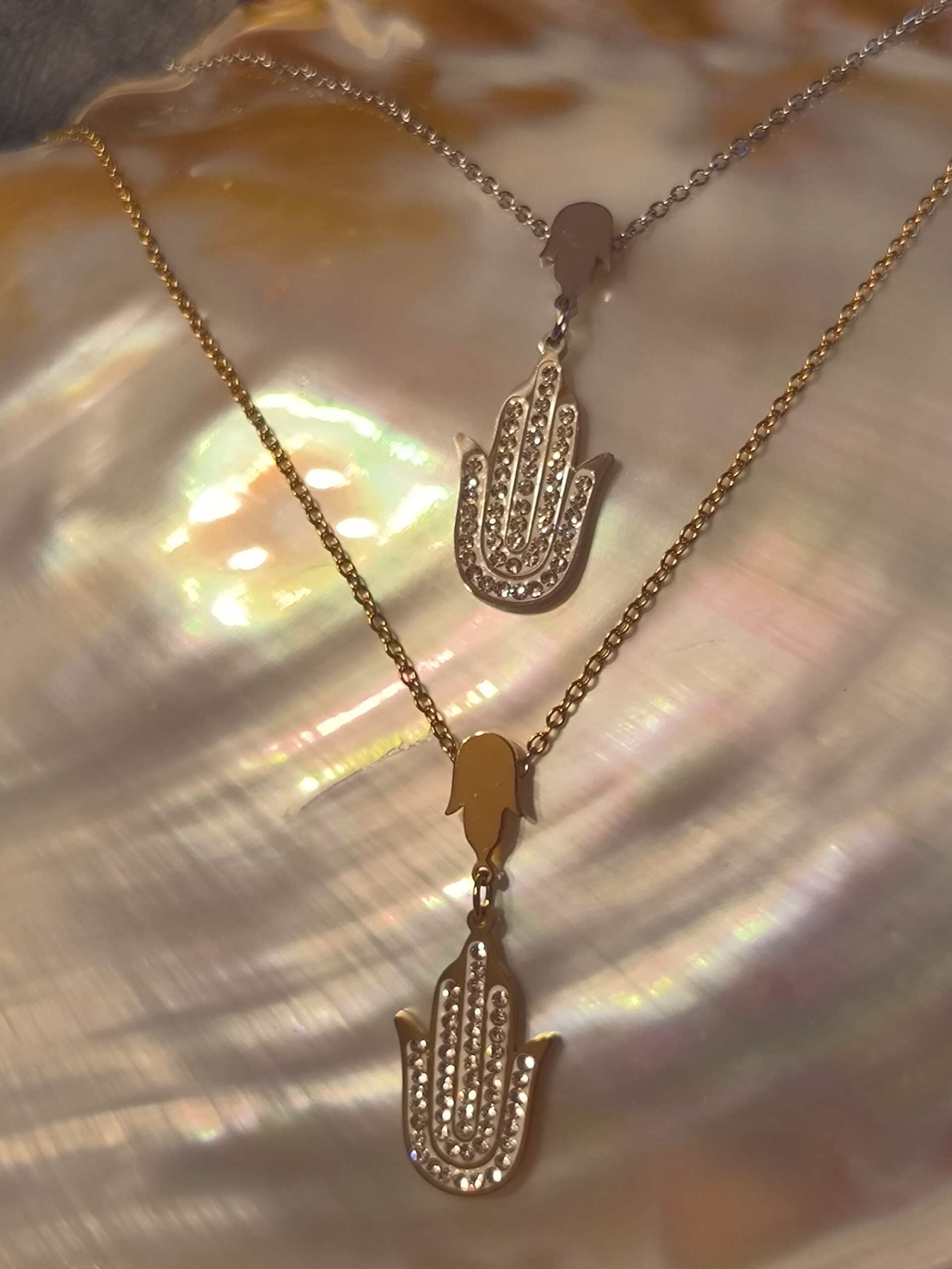 Collier main flamme