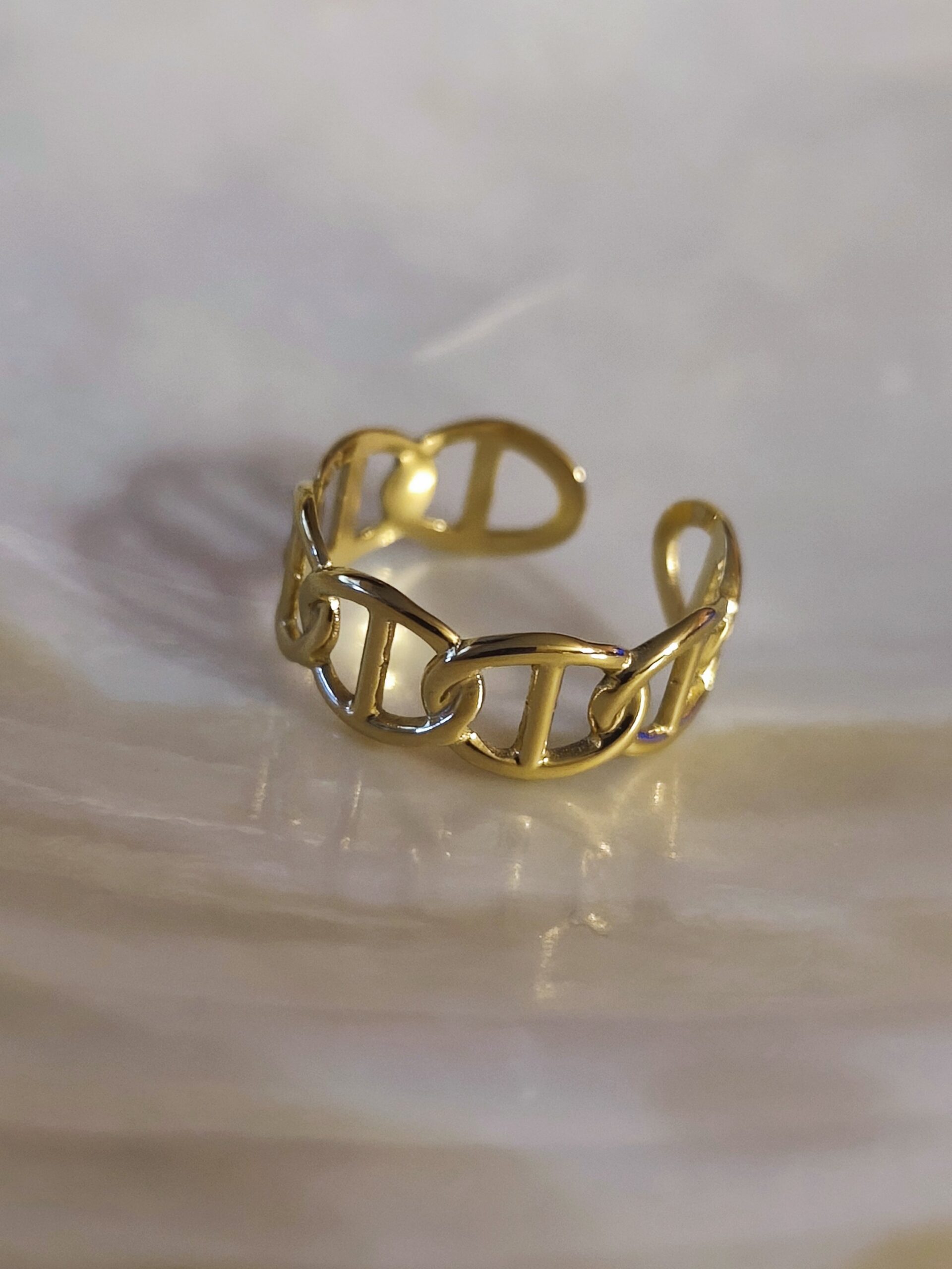 Bague ovale