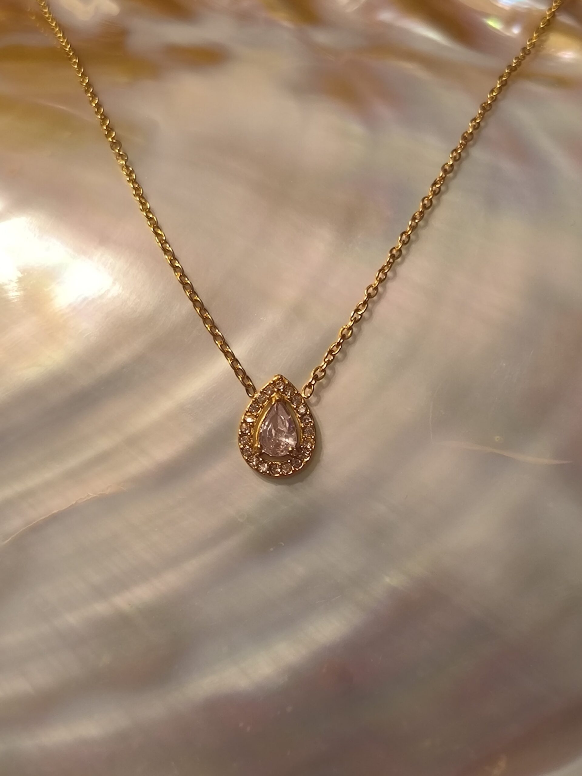 Collier Goutte
