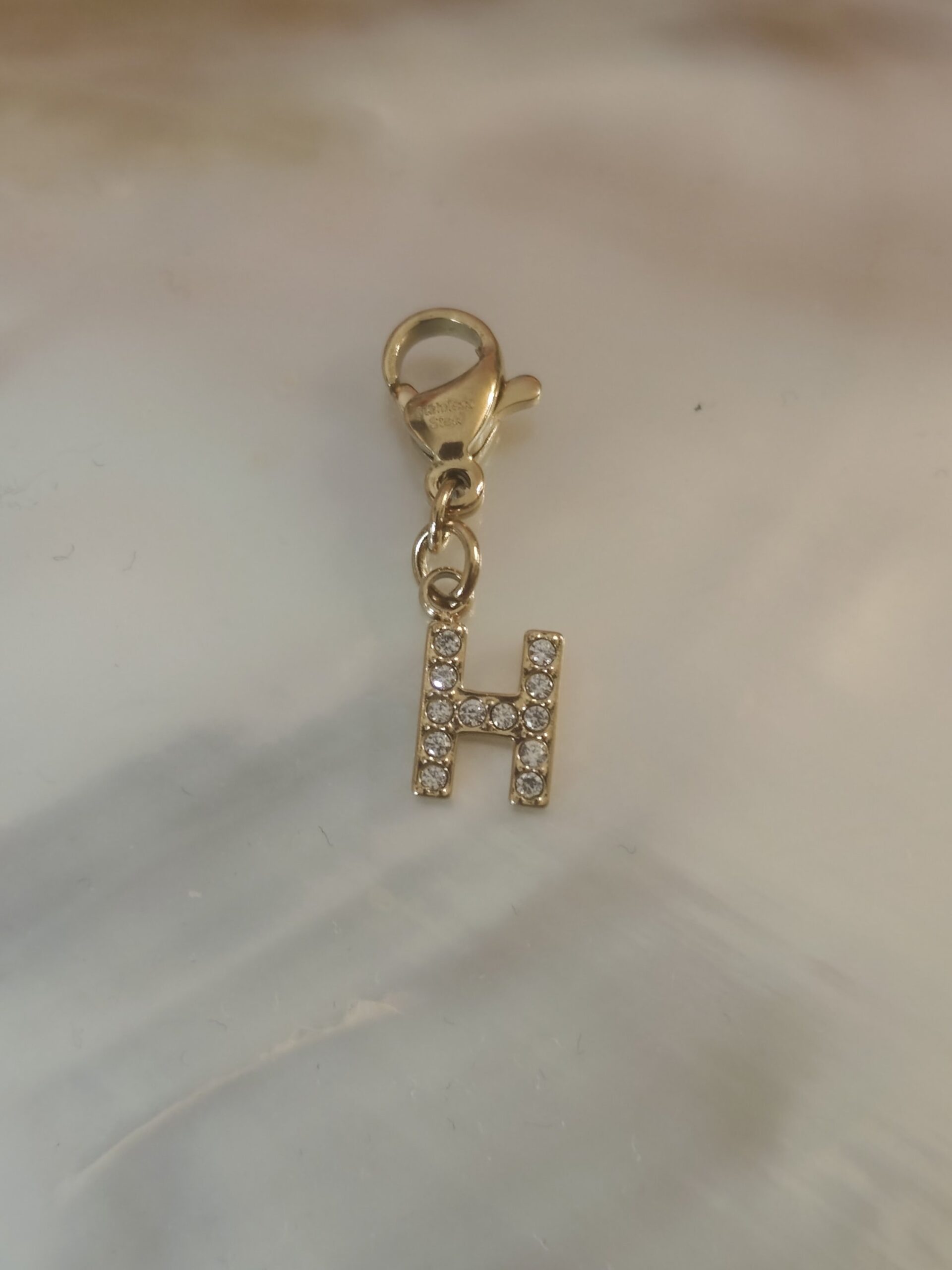 Charm's H
