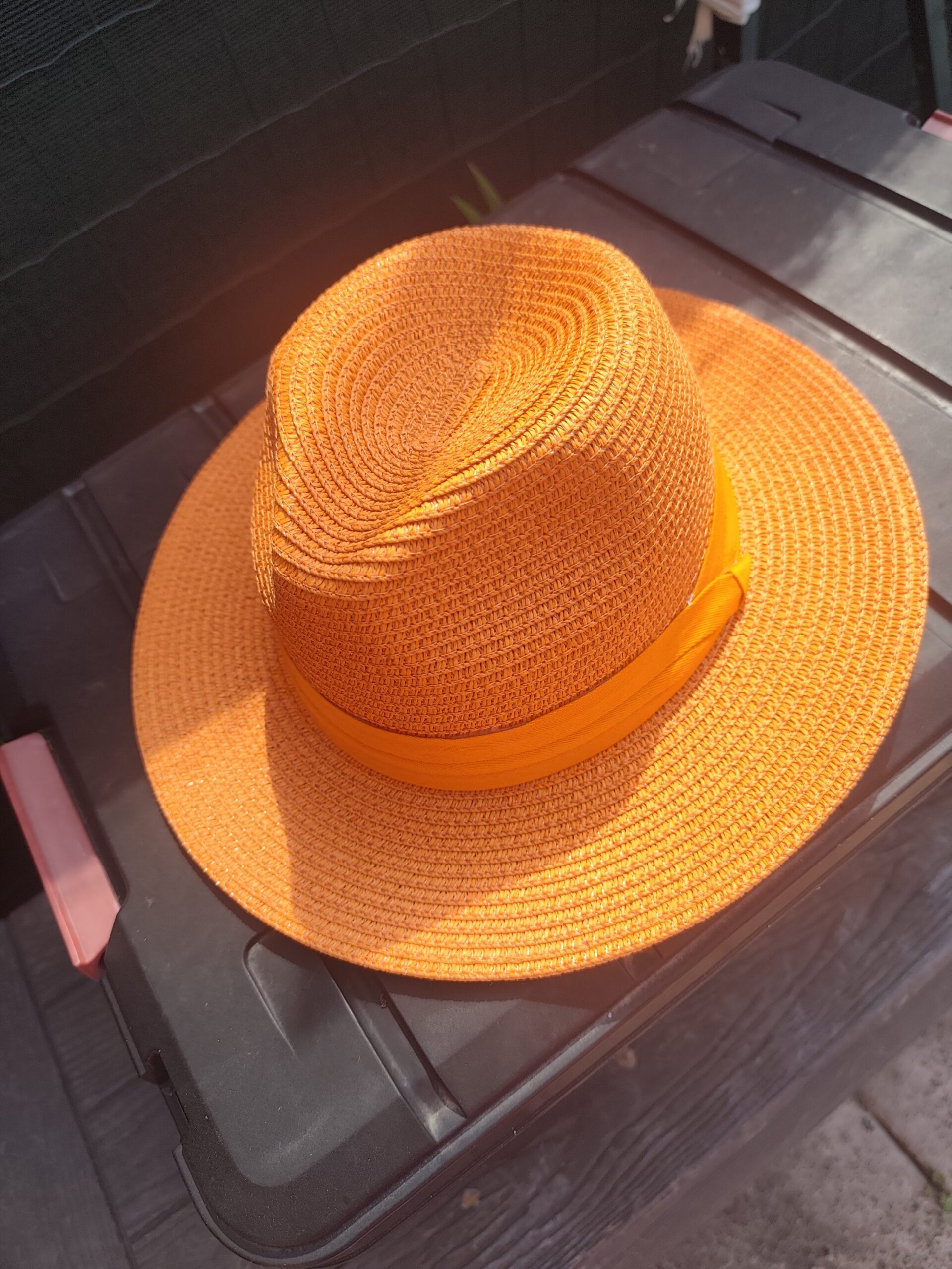 Chapeau été orange