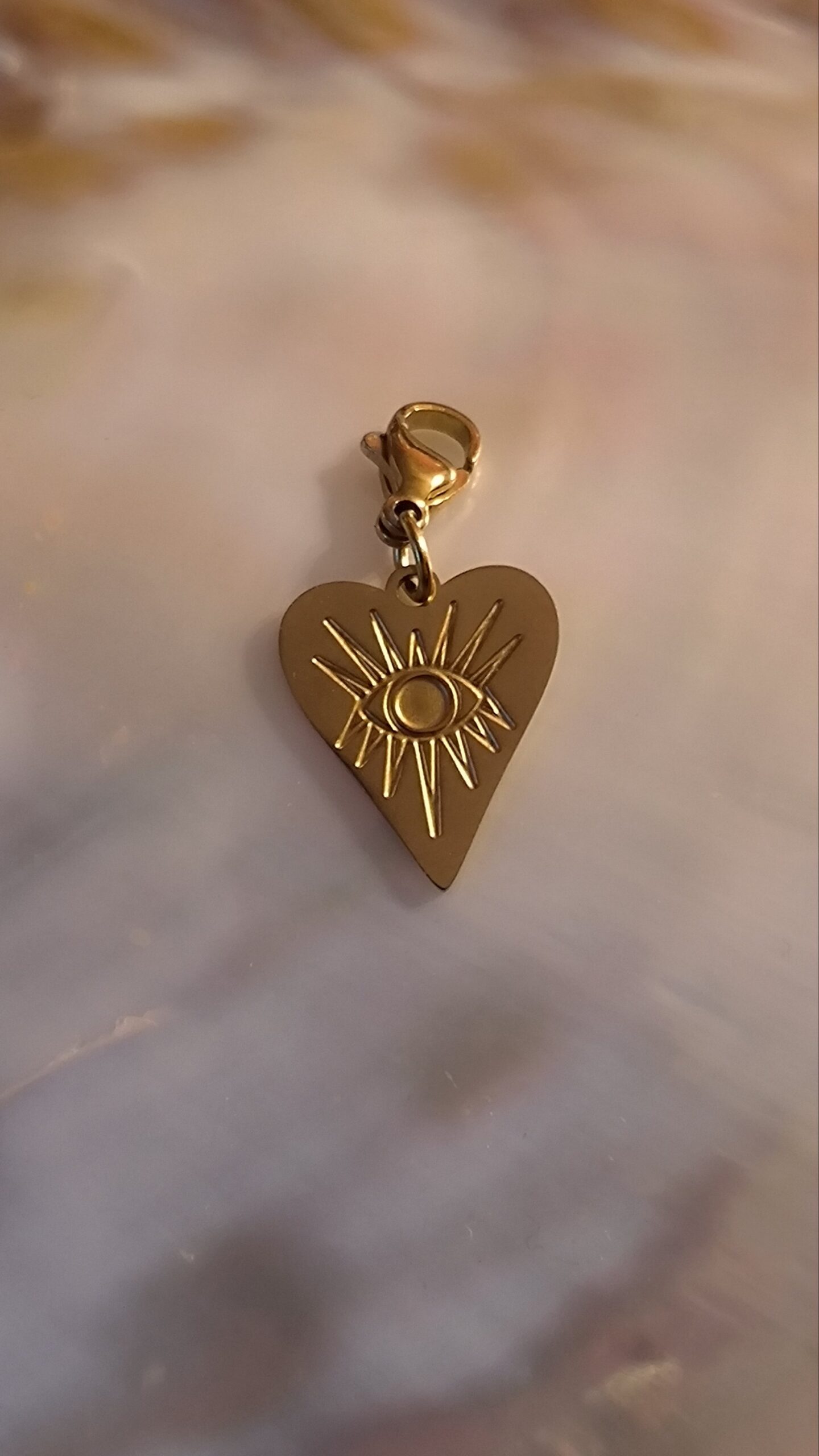 Charm's coeur oeil