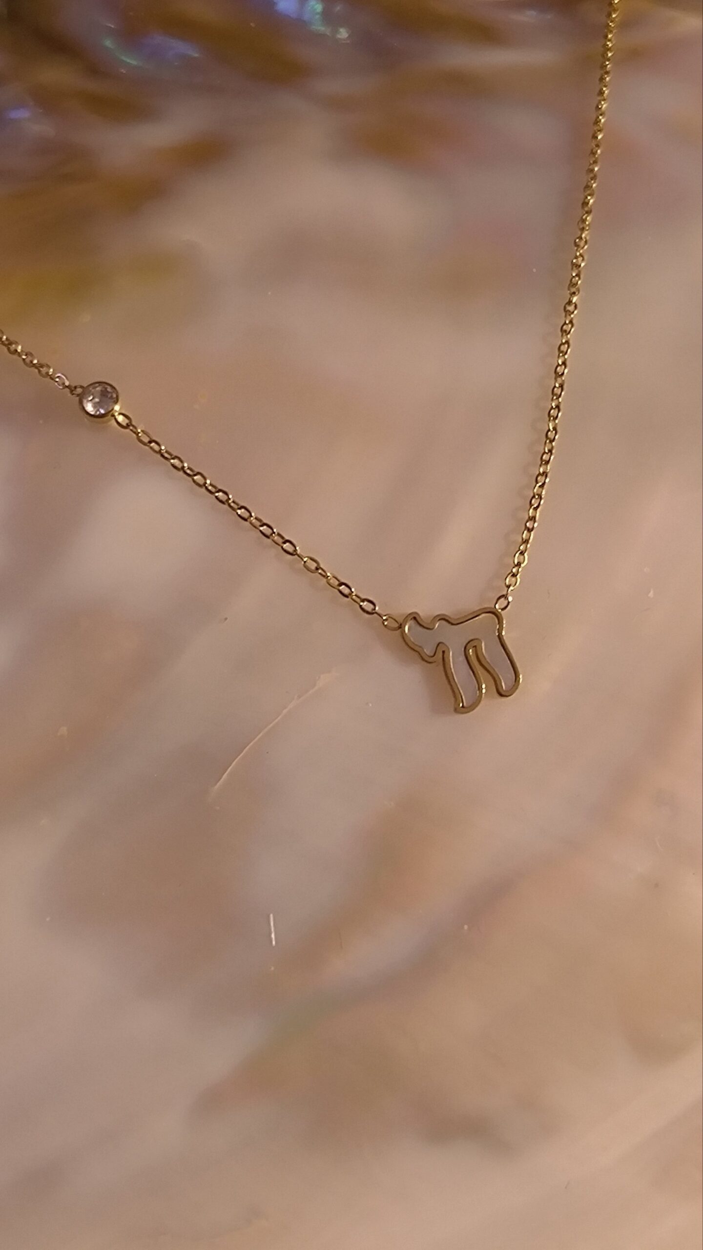 Collier hai