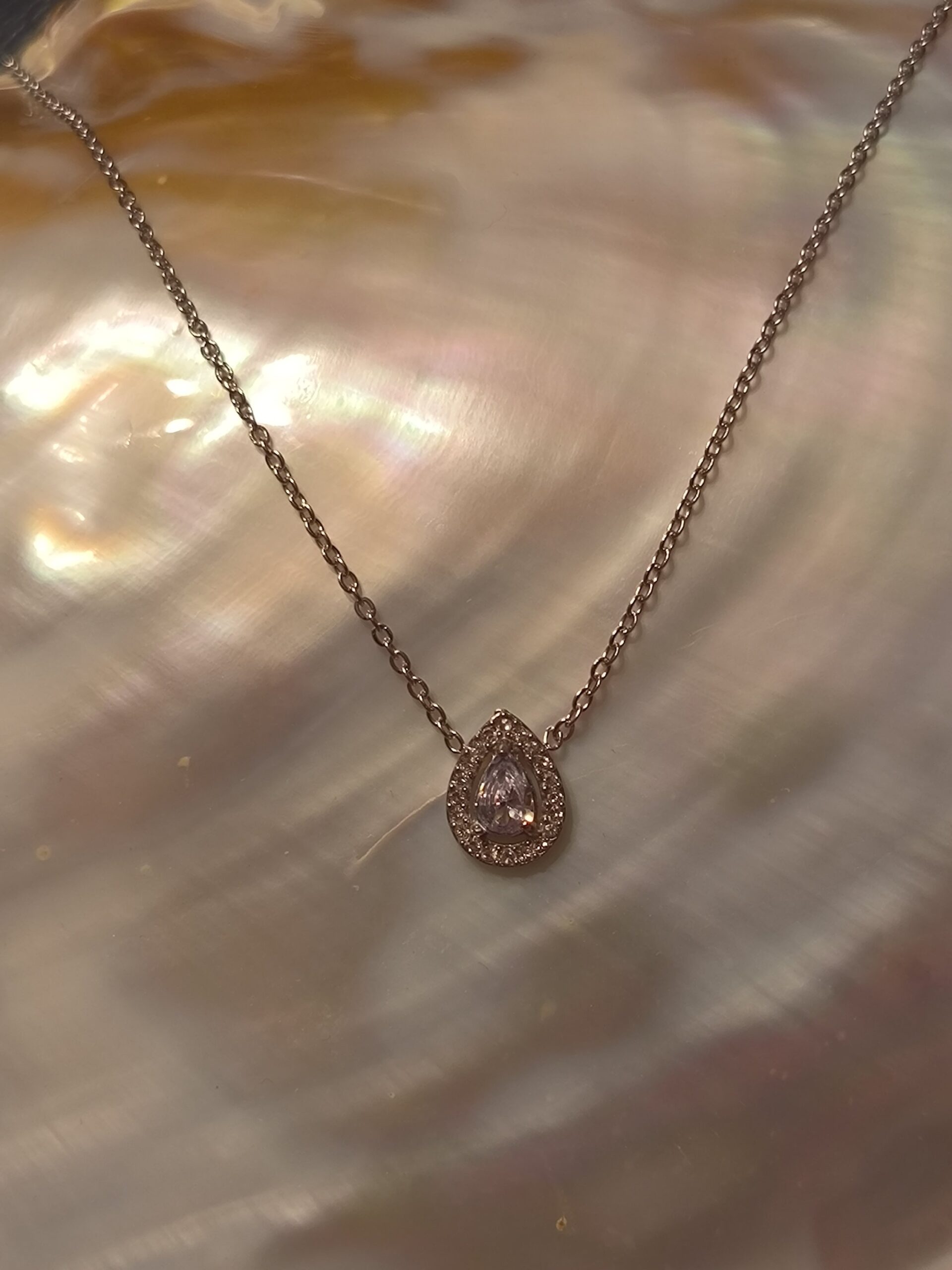 Collier Goutte