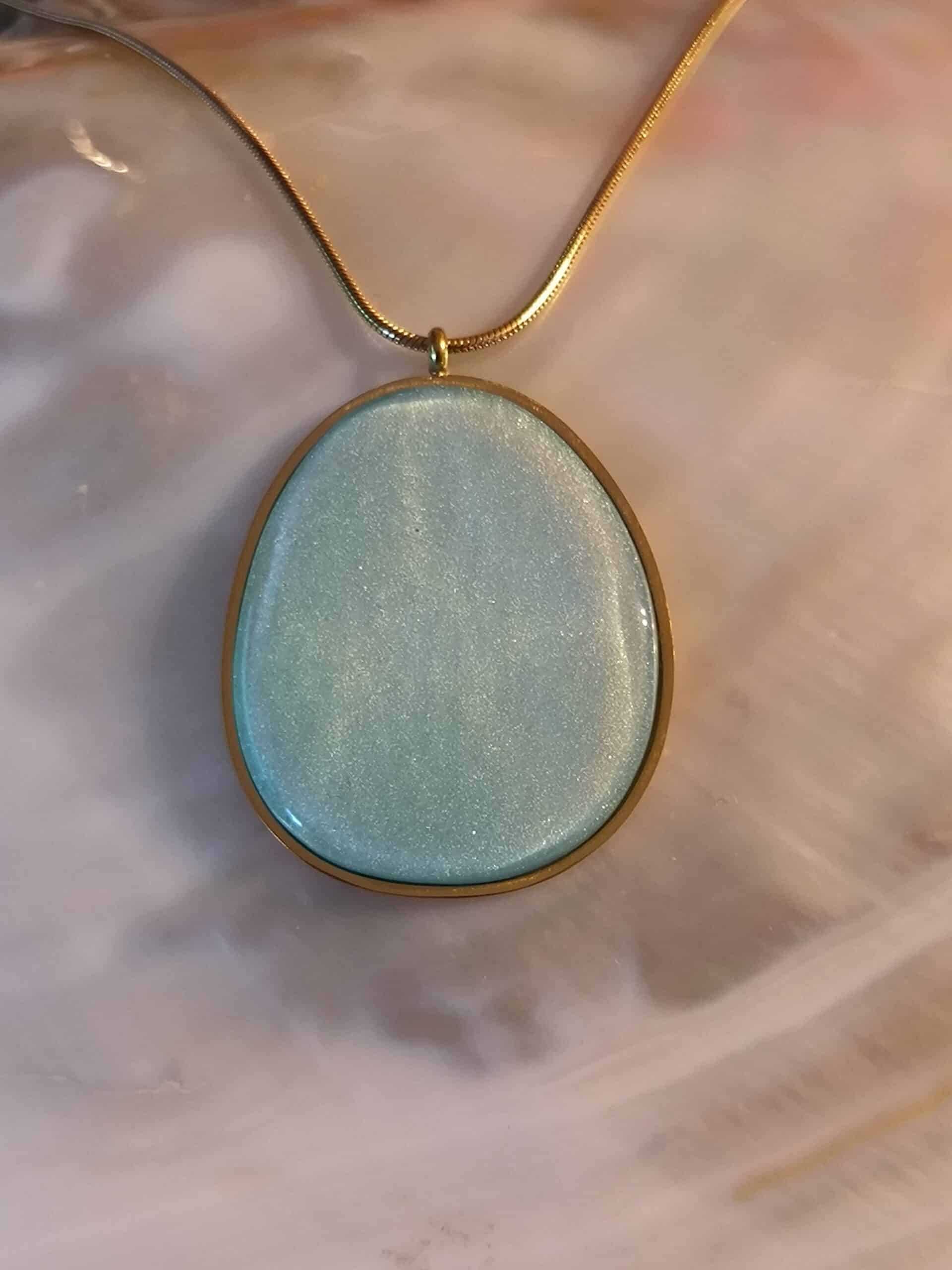 Collier médaillon turquoise