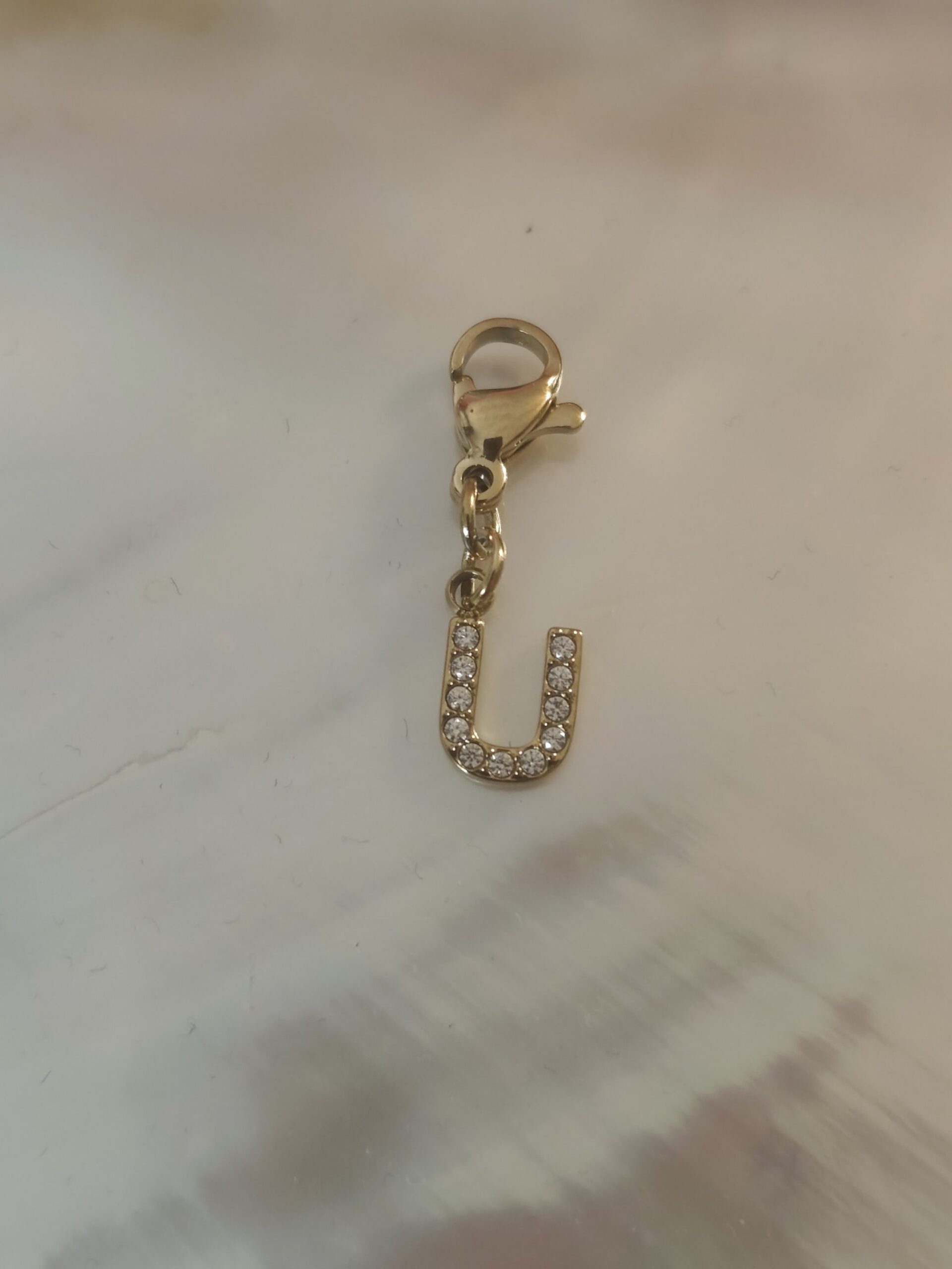 Charm's U