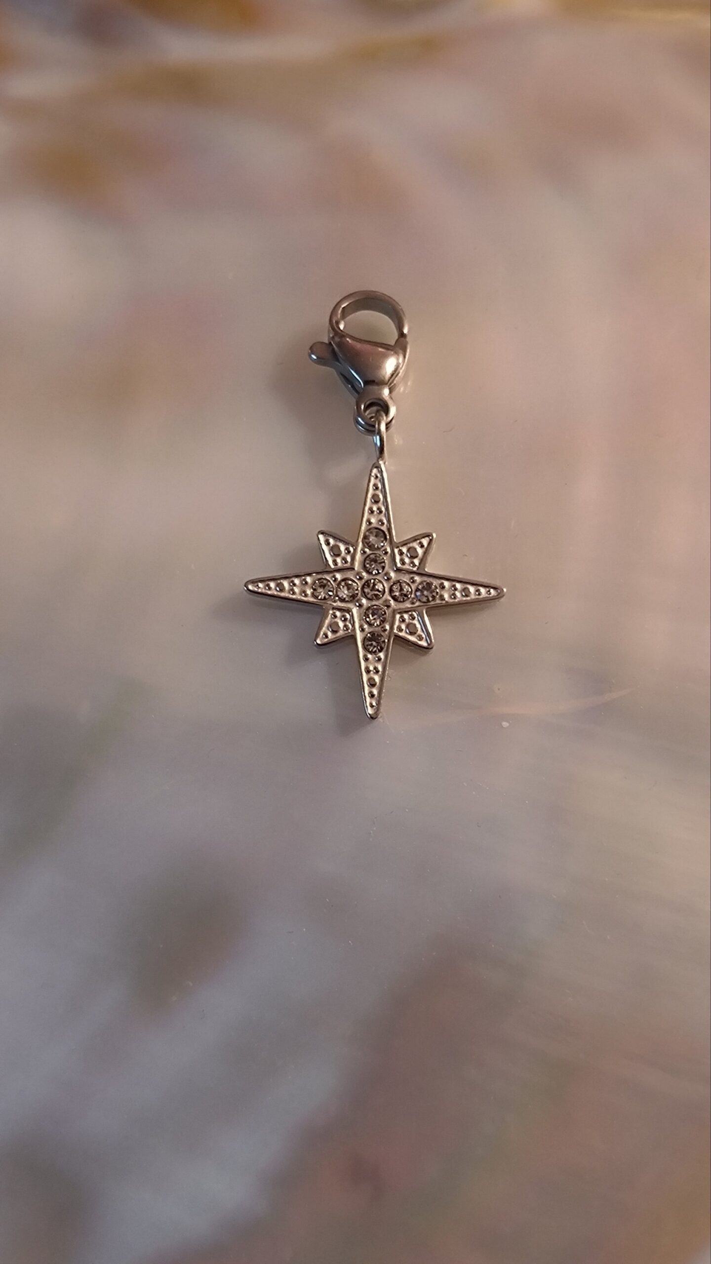 Charm's flocon