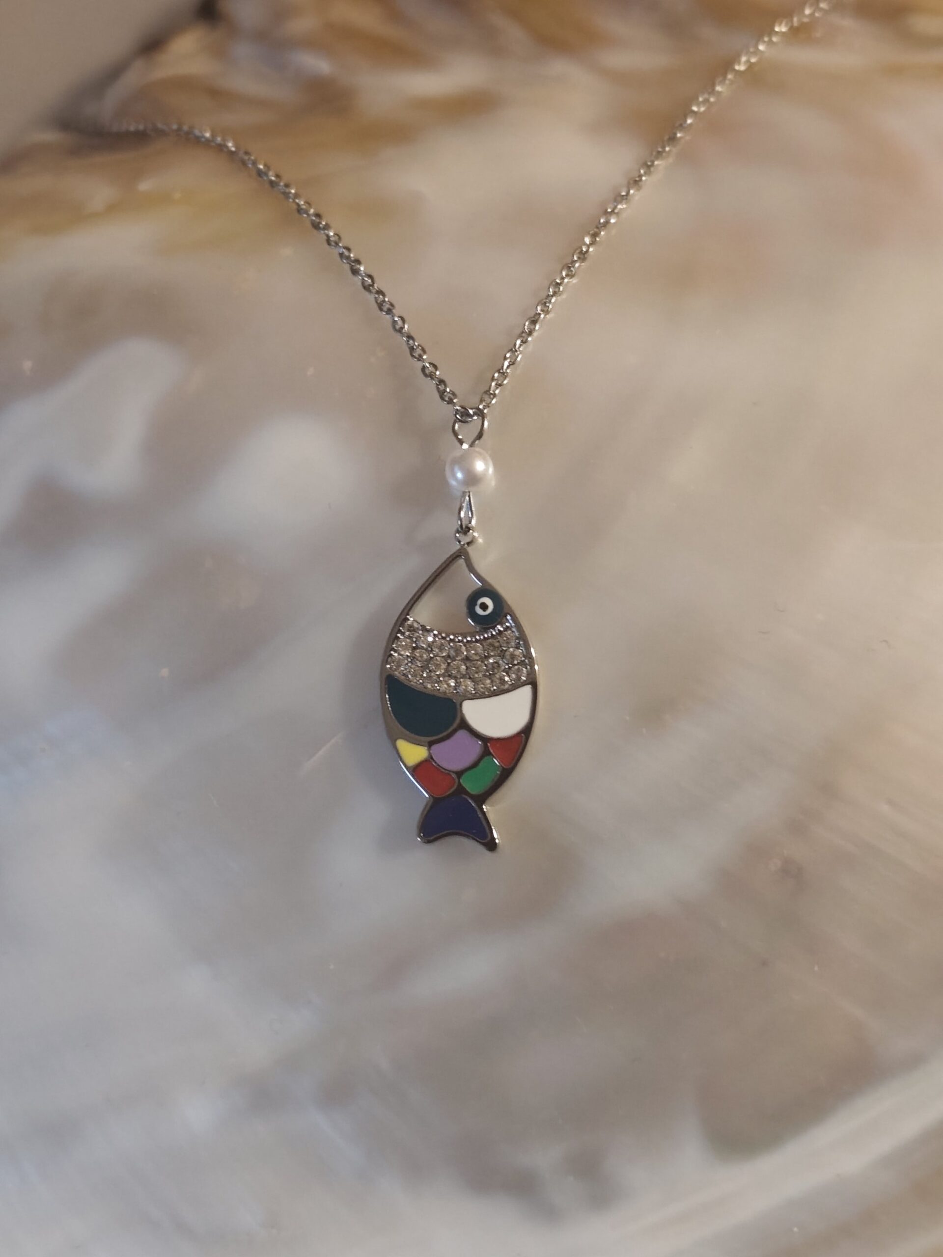 Collier multi couleur poisson