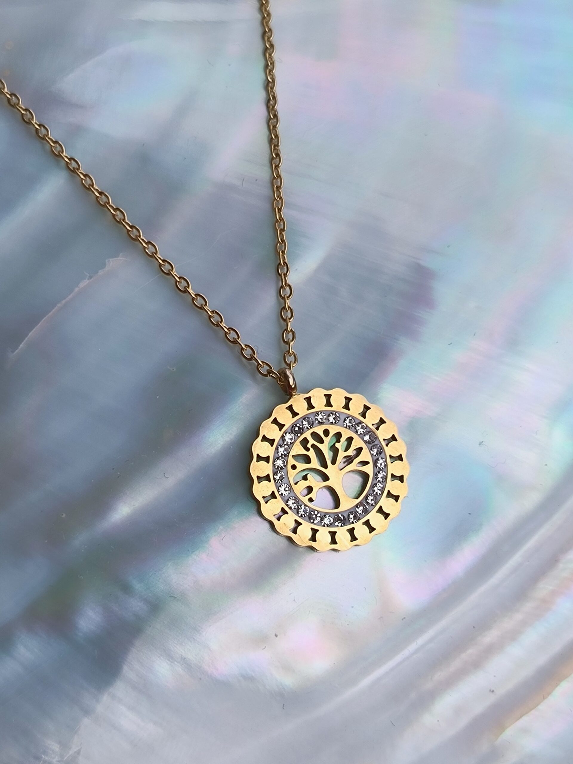 Collier médaillon arbre de vie