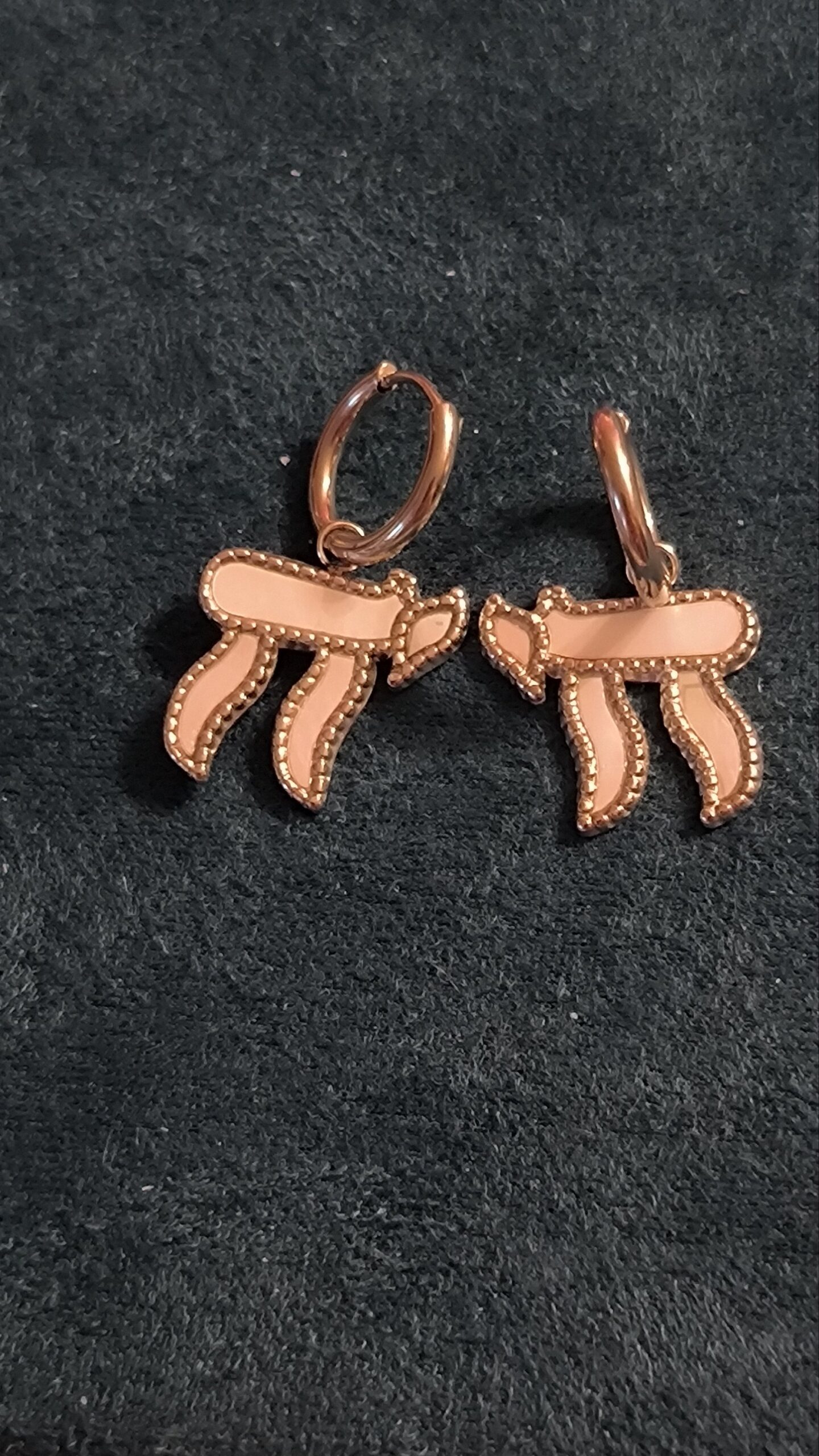 Boucle d'oreille Hai