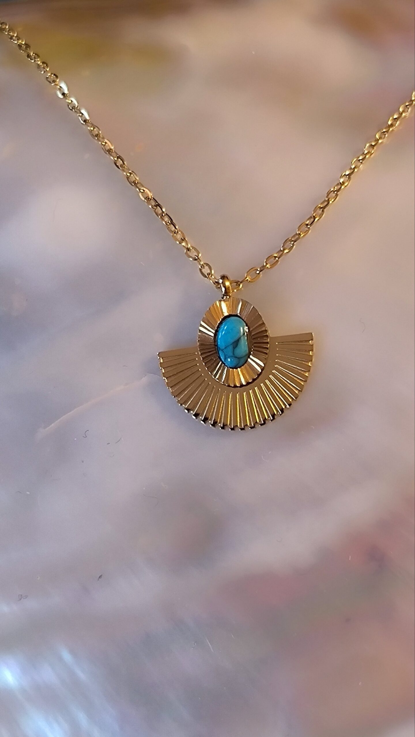 Collier lune turquoise
