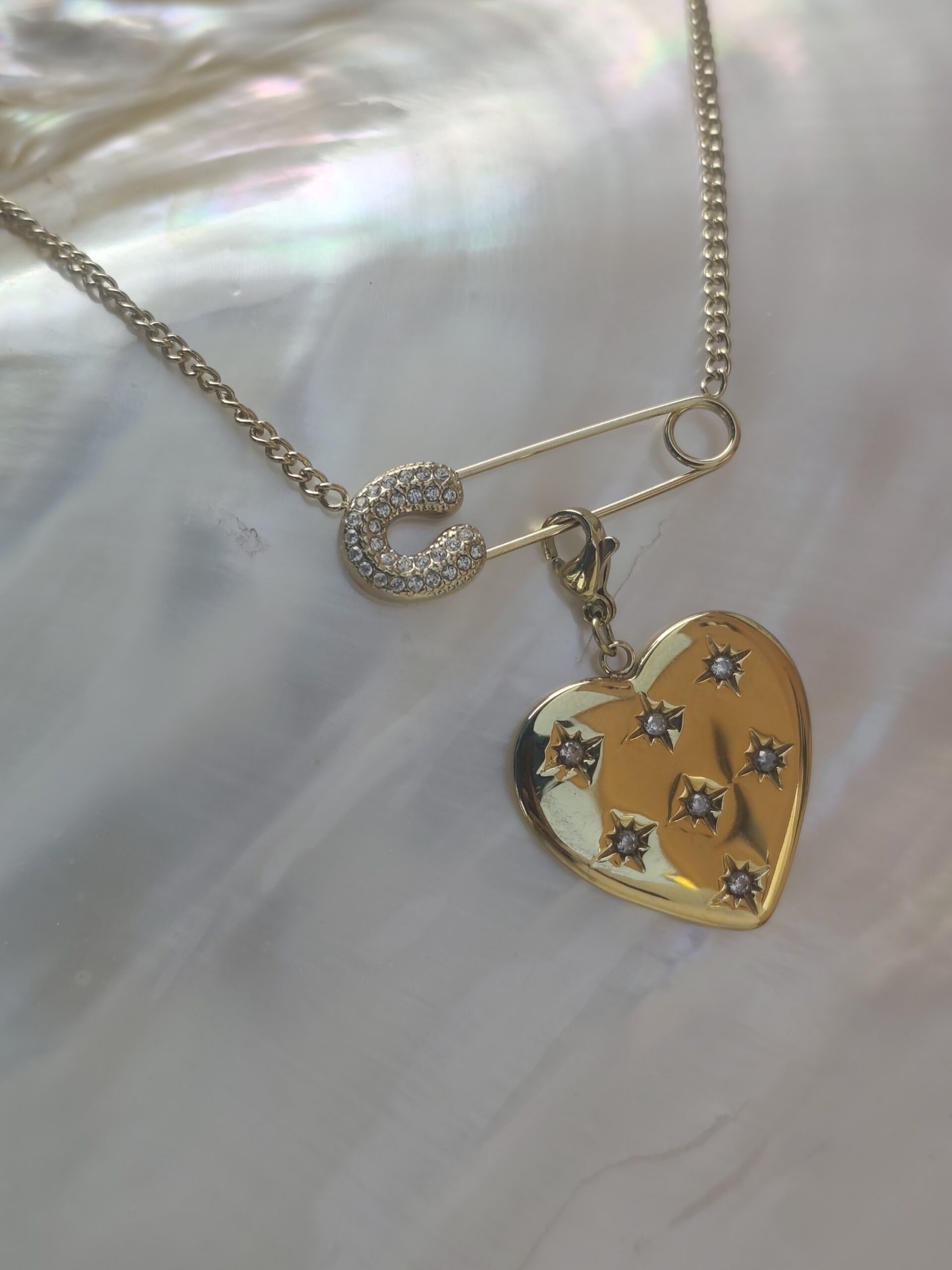 Collier épingle coeur