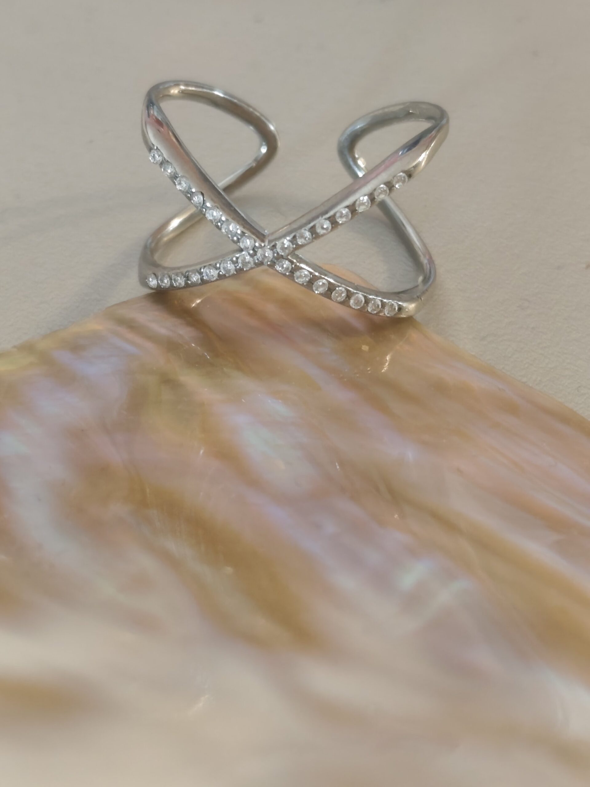 Bague croisée