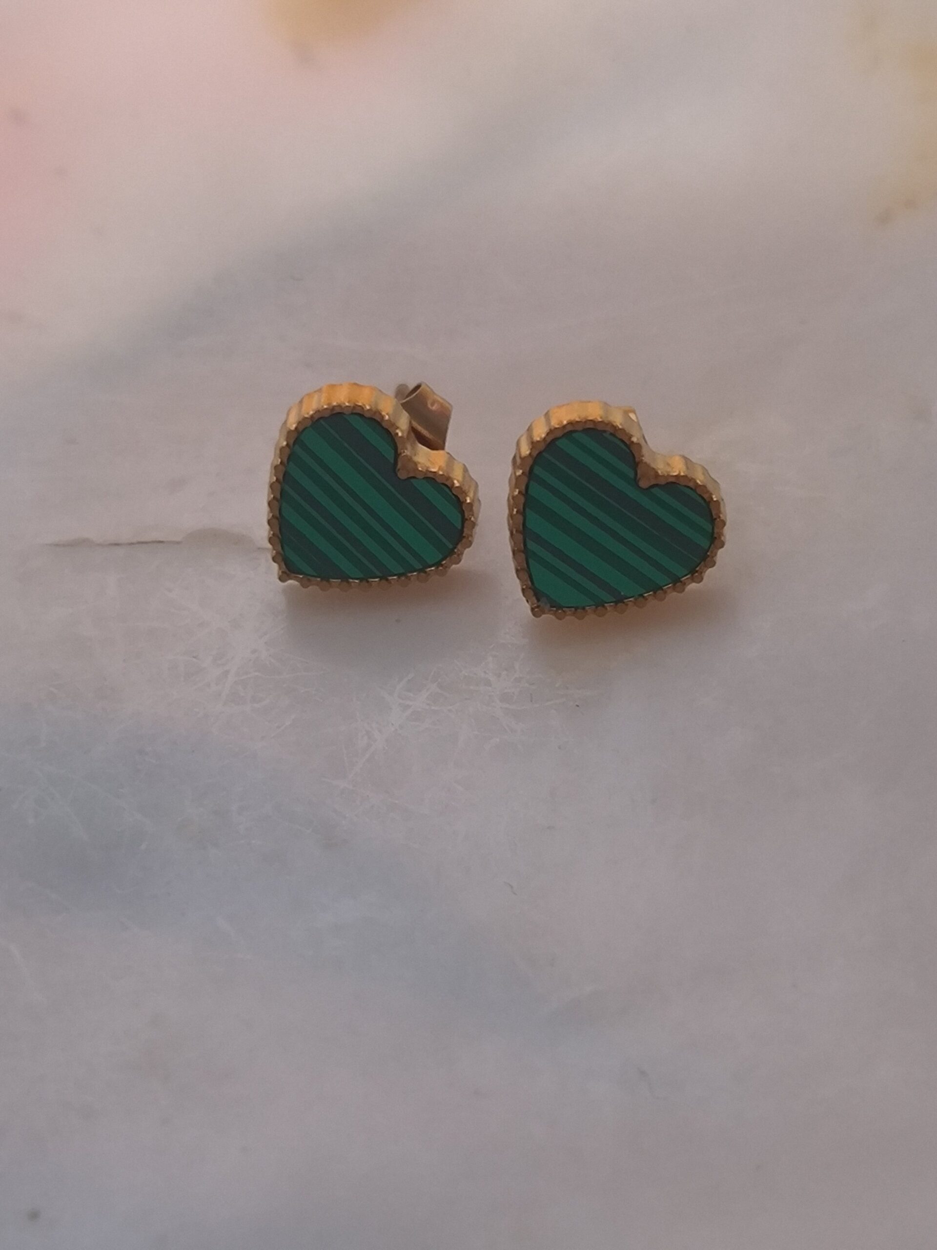 Boucle d'oreille coeur vert