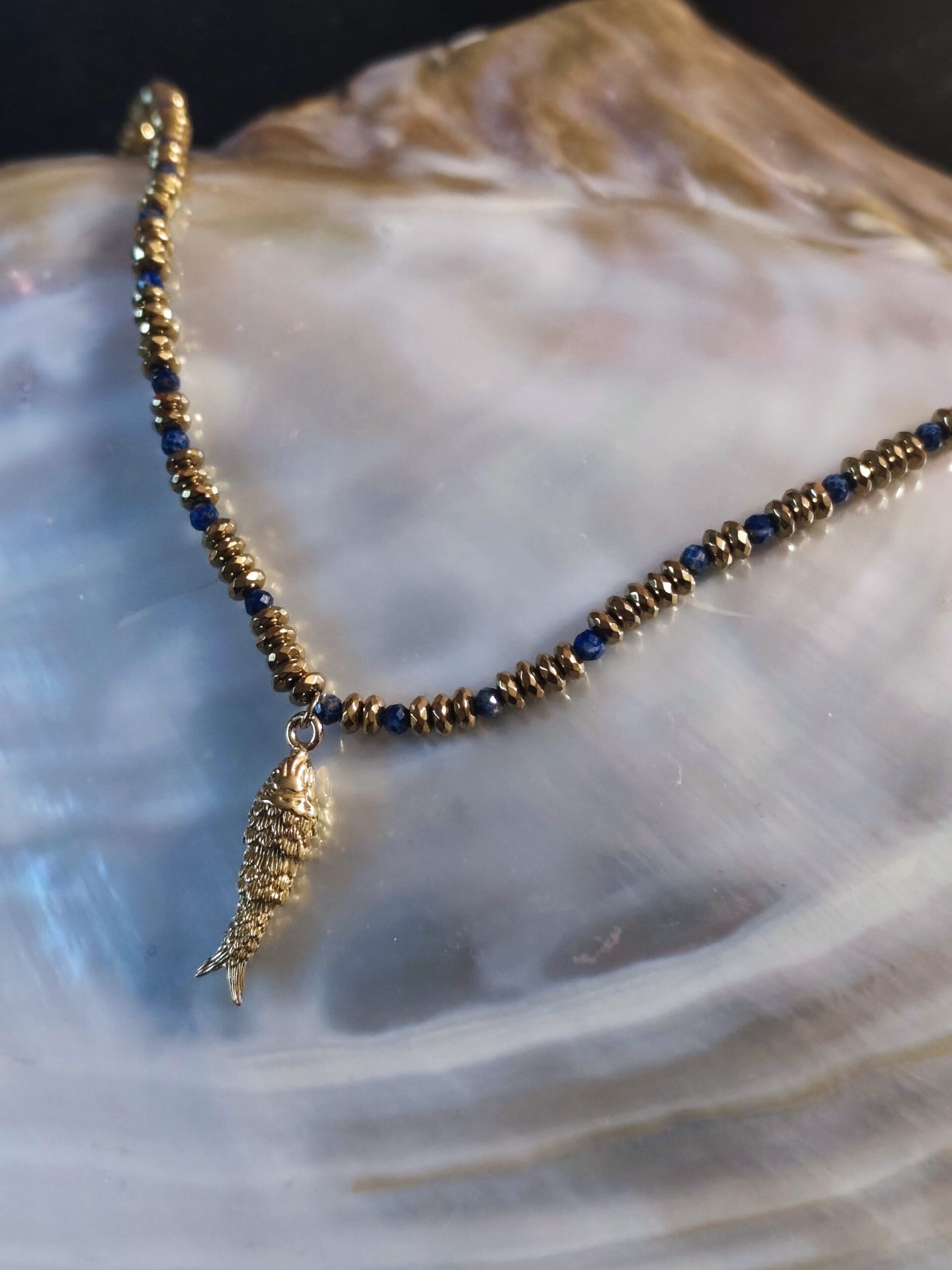 Collier perle poisson