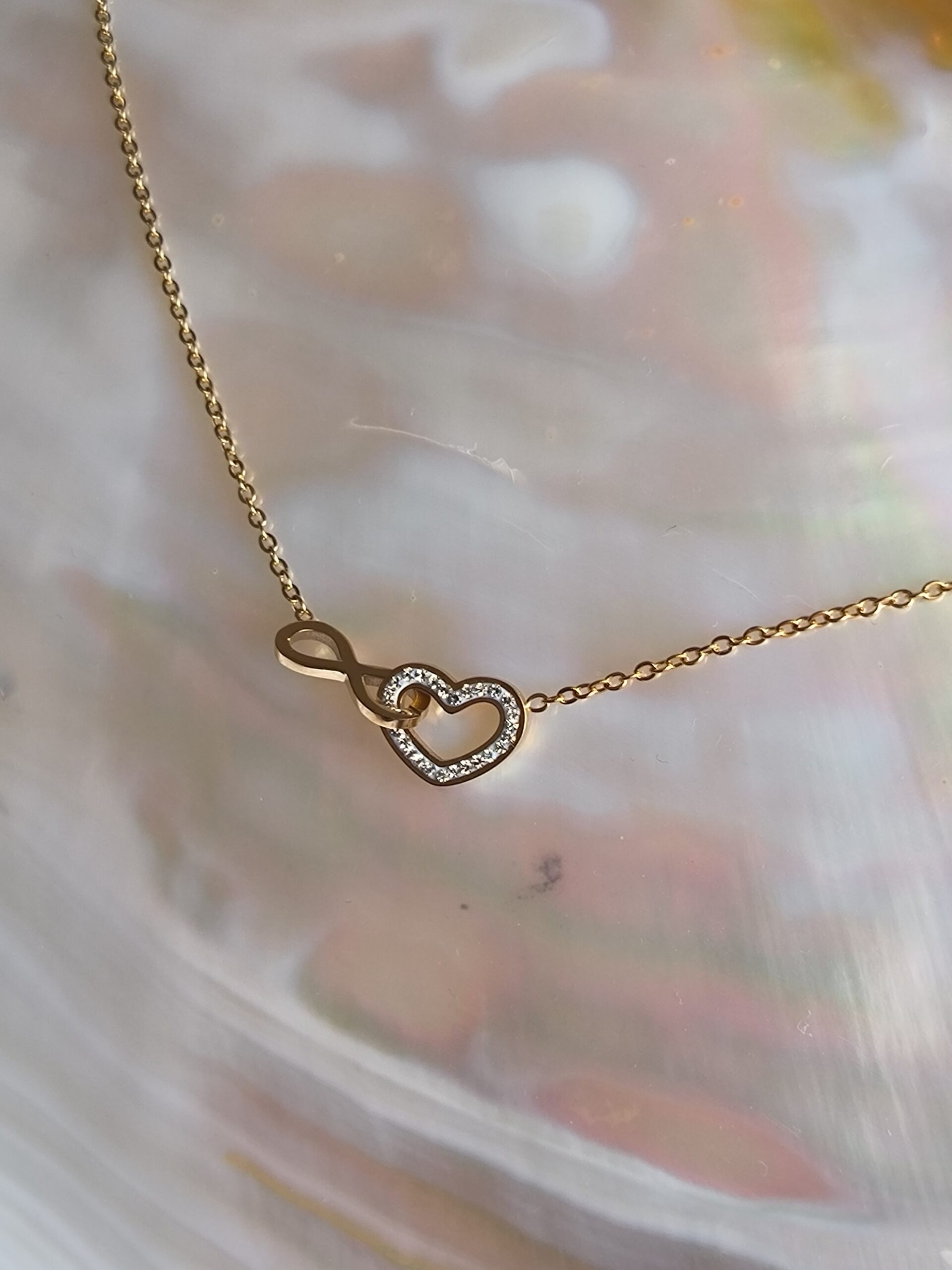 Collier coeur infini