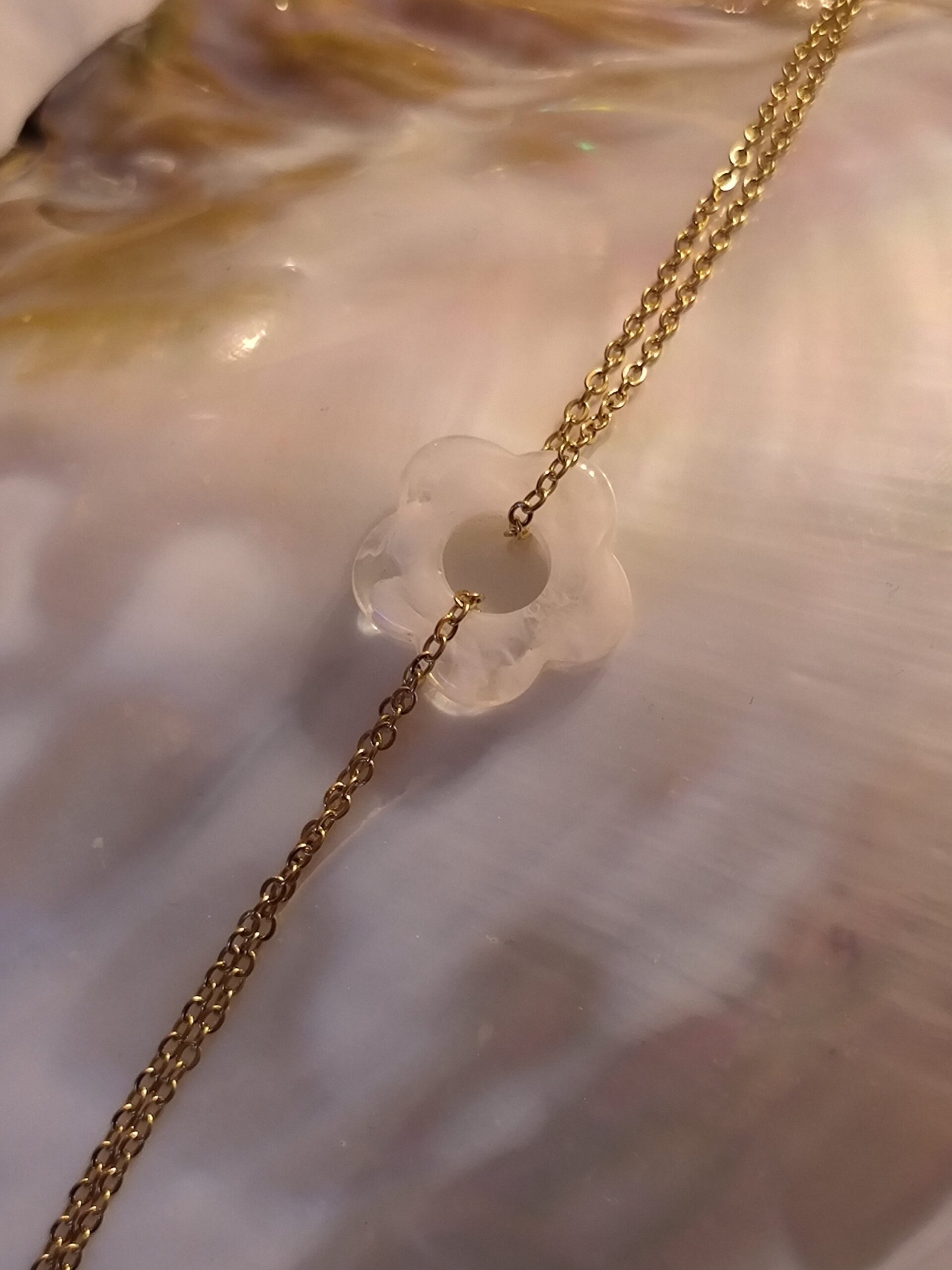 Bracelet fleur nacré