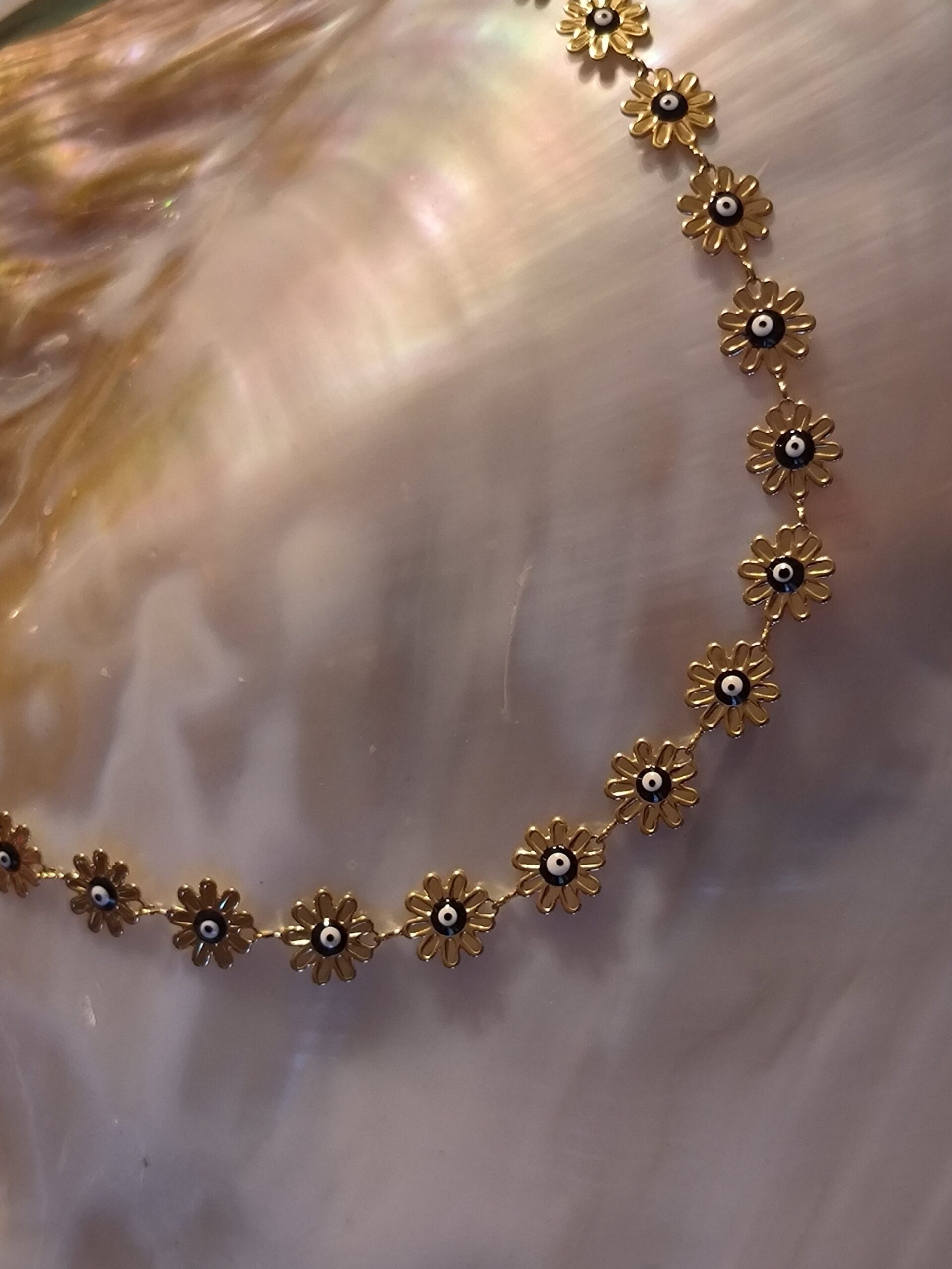 Collier fleur oeil