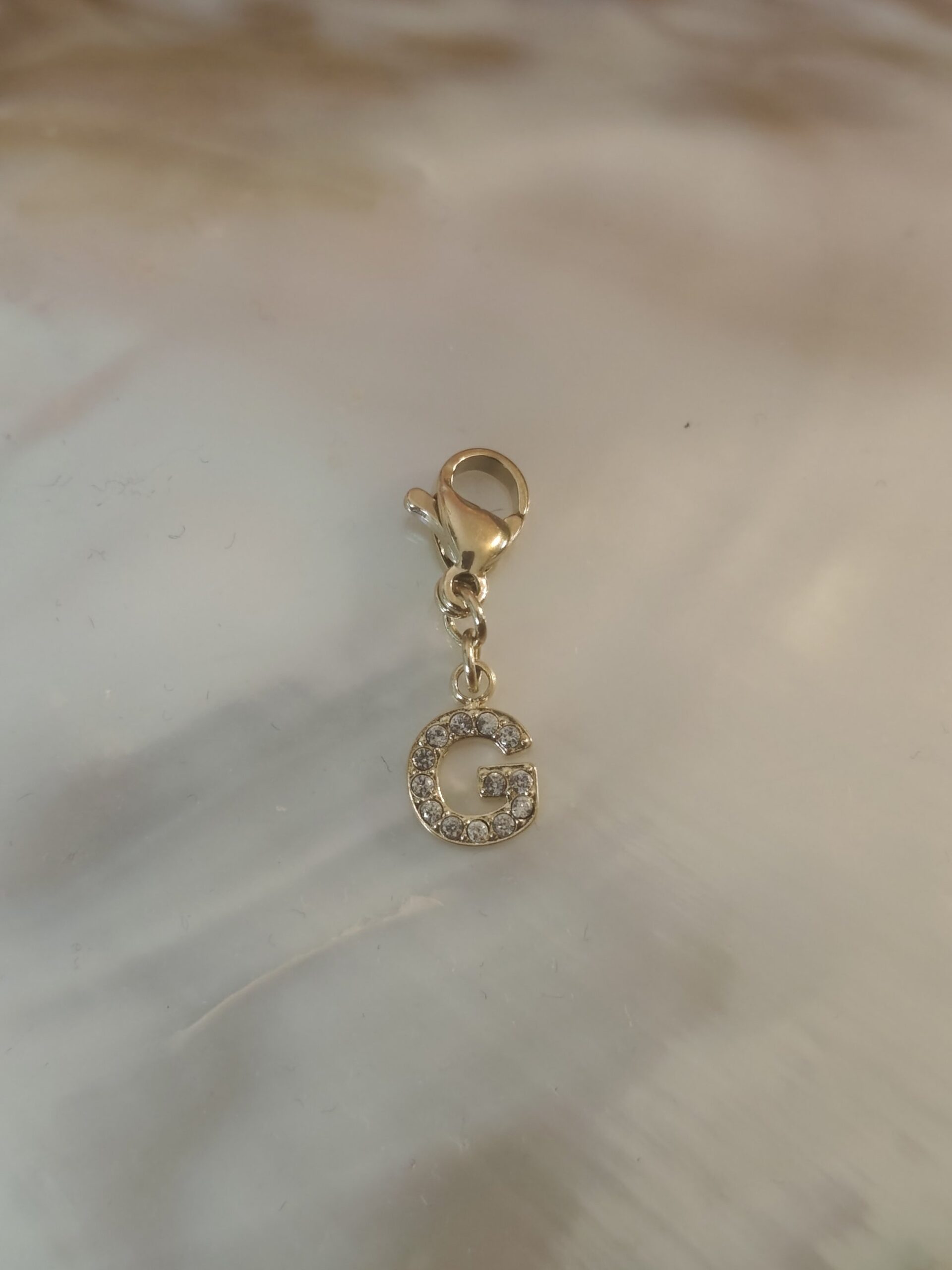 Charm's G